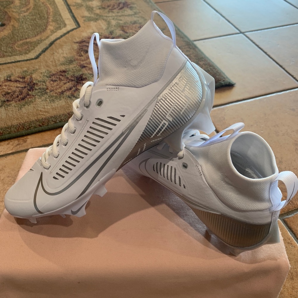 Nike Vapor Edge Pro 360 2 Molded Football Cleats